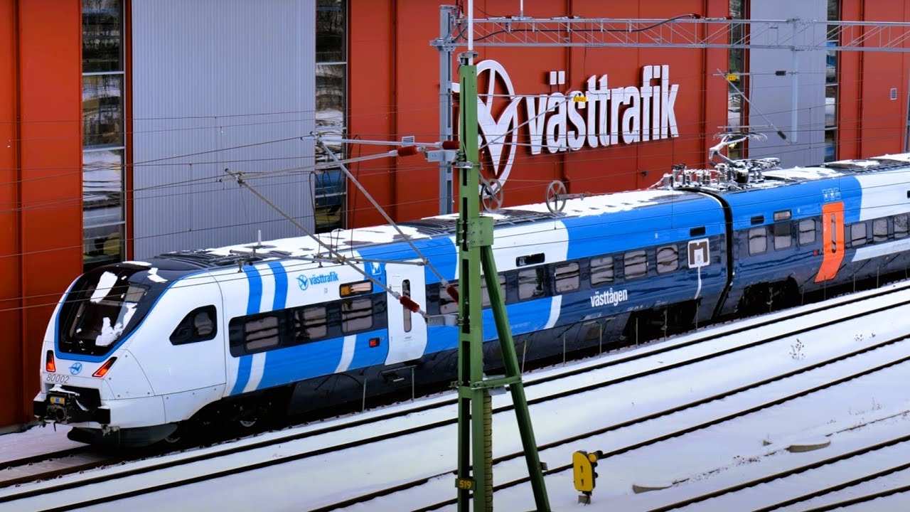 Tåg och Snö runt Sävenäs Station i Göteborg