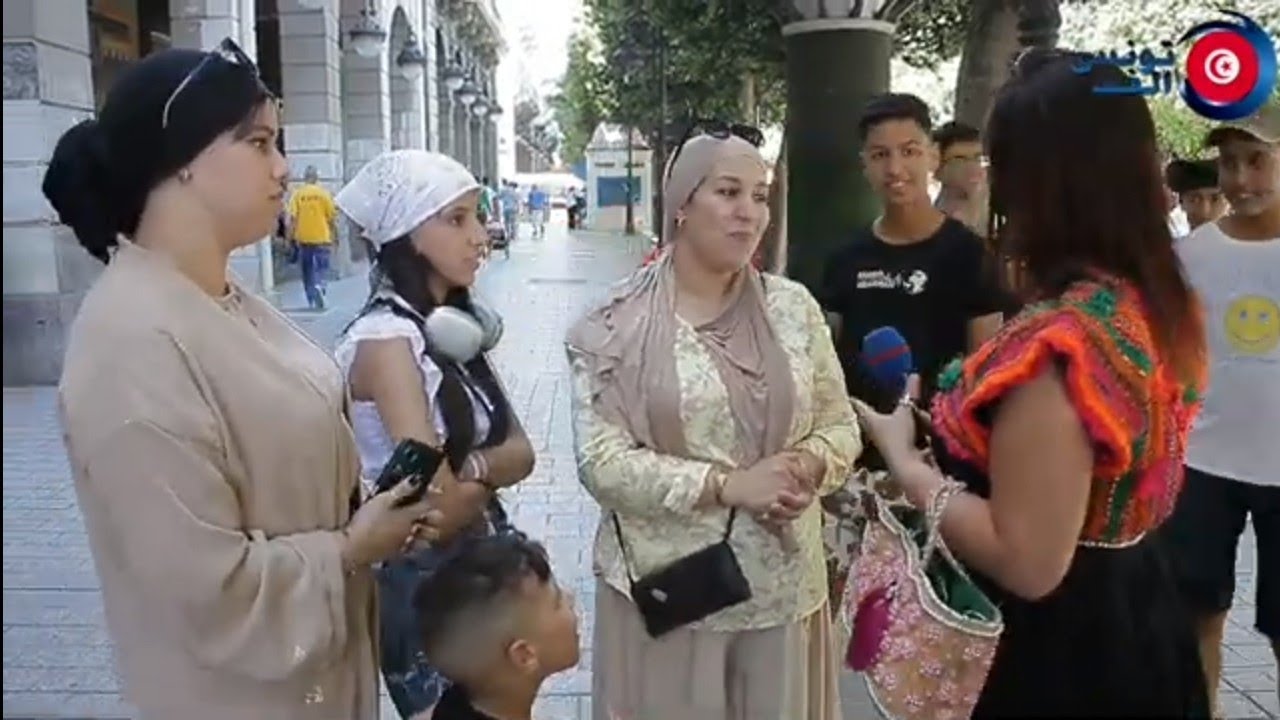 الرئيس الجزائري يرصد منحة لكل الجزائريين الوافدين الي تونس تكون بالأورو، قرار  عزز العلاقات  اكثر...