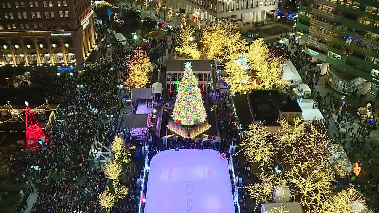Watch the full WXYZ Light Up The Season special from Detroit