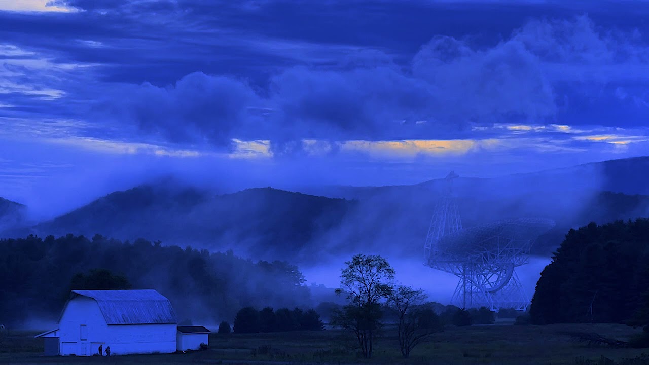 Green Bank Telescope on a cloudy evening