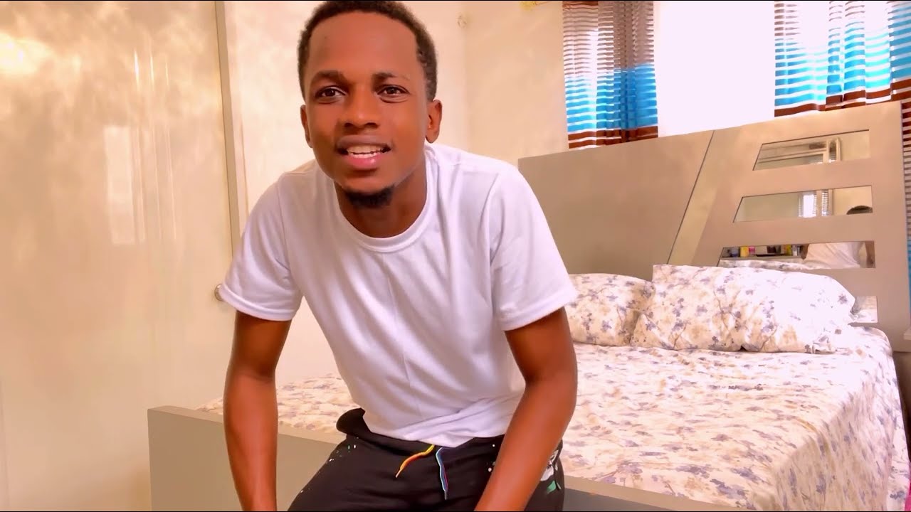 Ninie bare k-lezo ap bat lapon..ak yon fanm nan Appel video revanj prank eskize YouTub ap bay prob