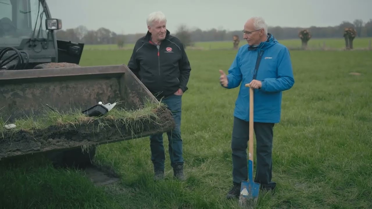 Grasnarbenlockerer kann gef&auml;hrlich sein! Bringt Technik mehr als kalken? #gr&uuml;nlandprofi Hans Koch