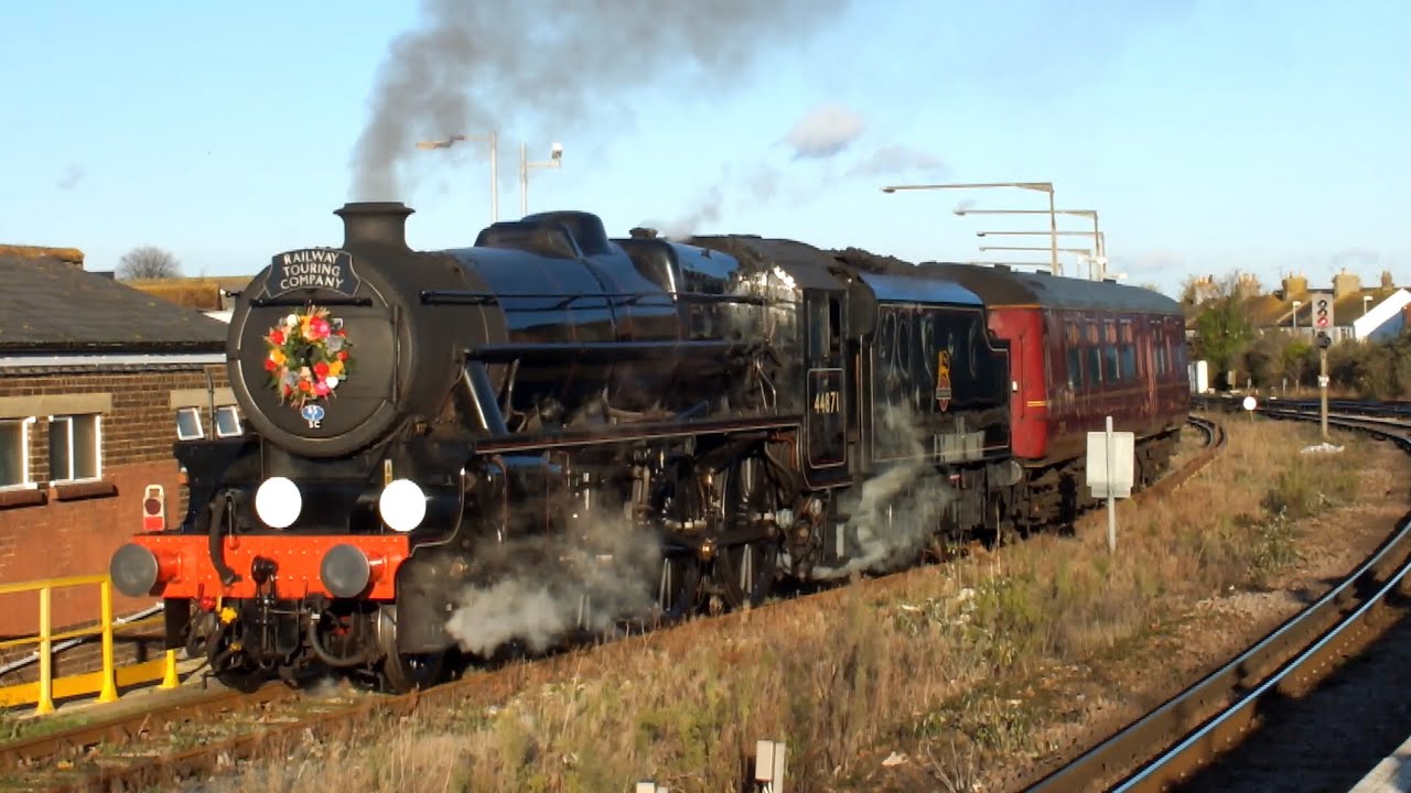 44871 Black 5 at Berwick & St Leonards Warrior Square (20/11/24)