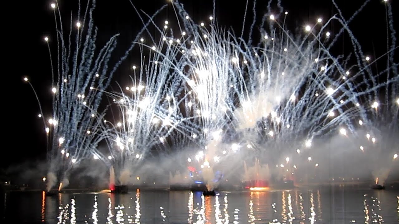 New Year Illuminations: Reflections of Earth, EPCOT 2013