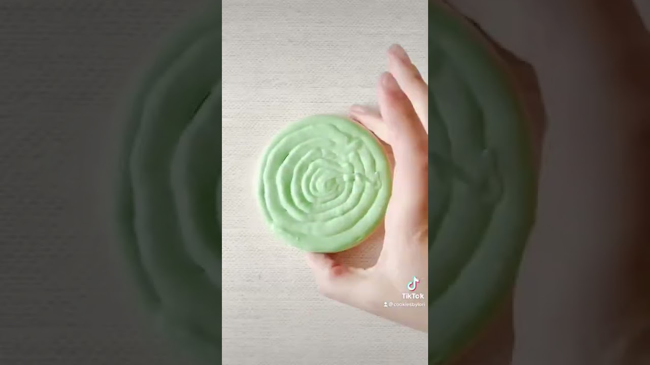 #shorts #baking #cookies #cookievideo #diy #cookiedecorating #happy #mentalhealth #smile