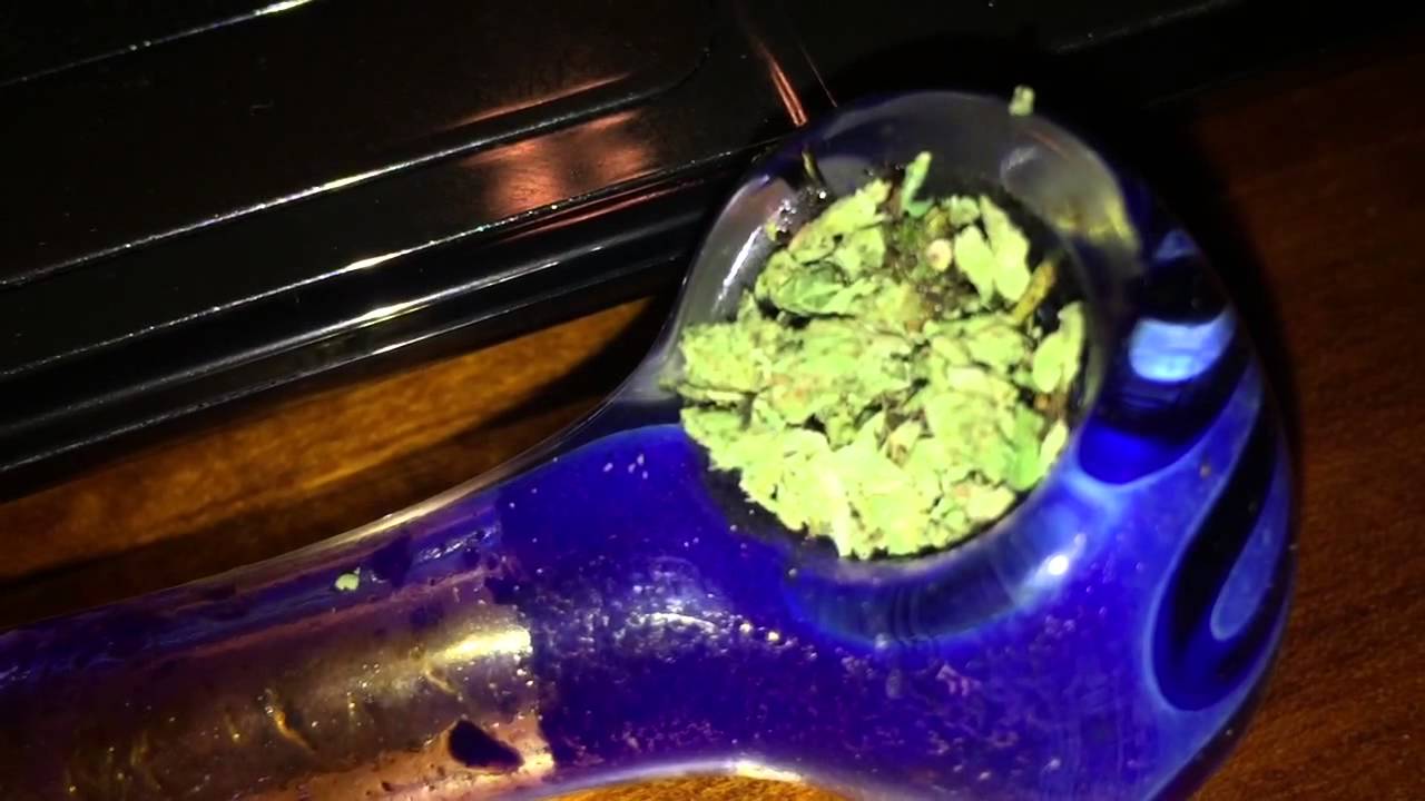 Bowl Pack Of Some Dank Weed Close Up [HD]