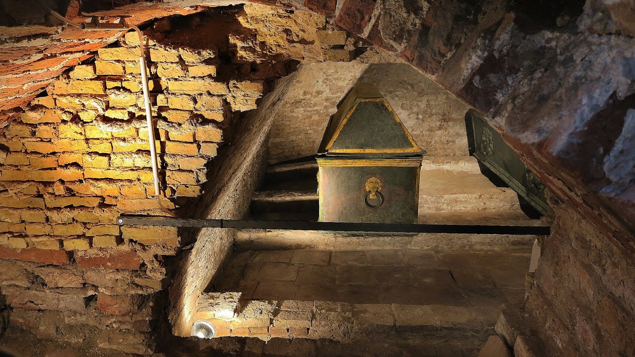 Die Grafengruft der Evenburg | Dokumentation | Exploring hidden places