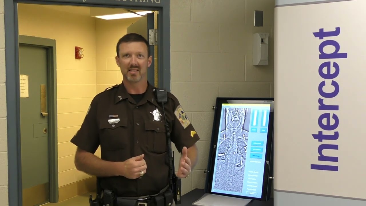 Keen, Hall Demonstrate Regional Jail's New Full Body Scanner