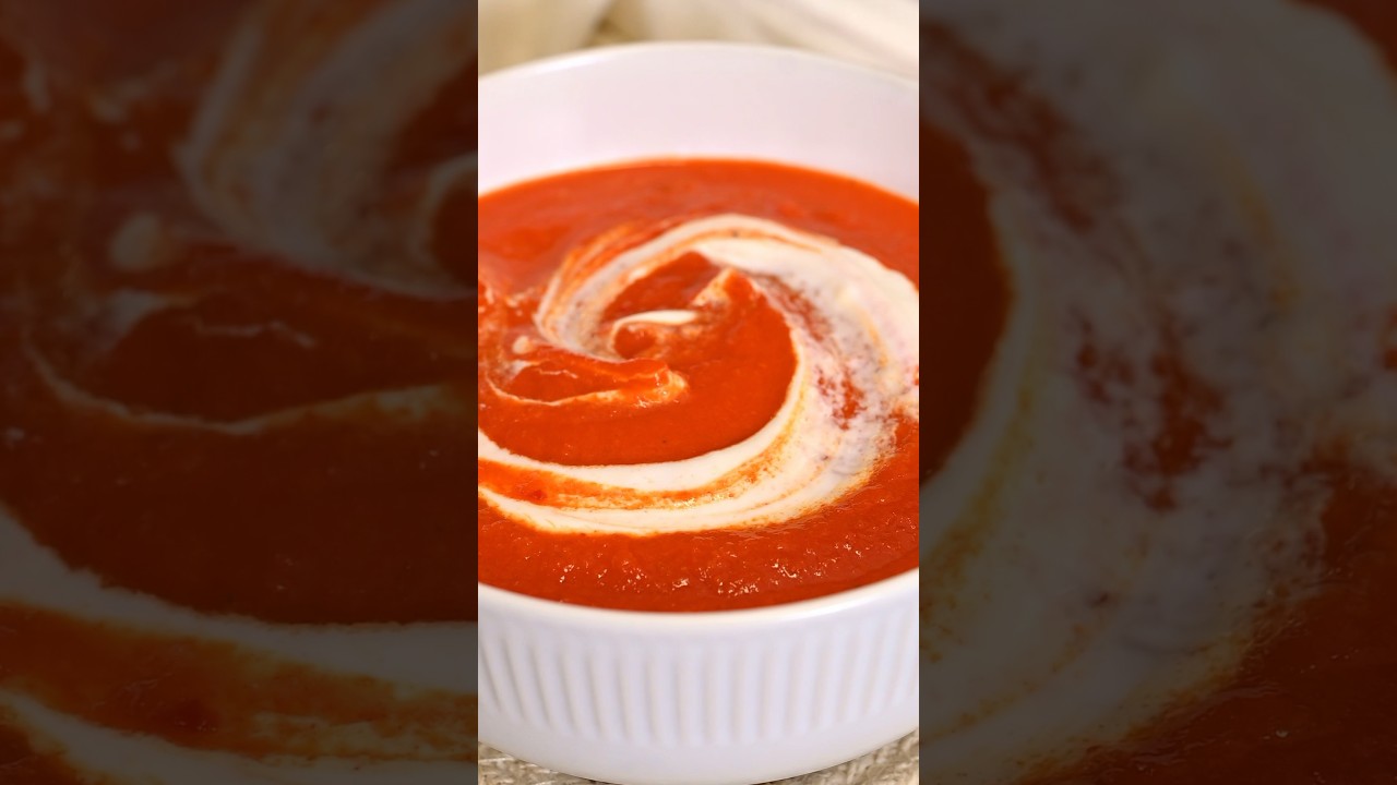Roasted Red Pepper Soup-smooth, creamy and rich!! #recipe #souprecipe #creamysoup #roastedredpeppers