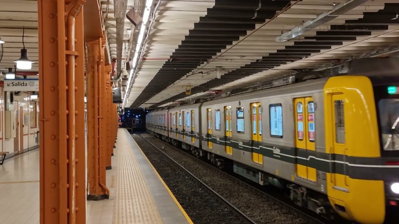 BUENOS AIRES SUBWAY 🇦🇷 | Metro Trains & Stations in Stunning 8K HDR