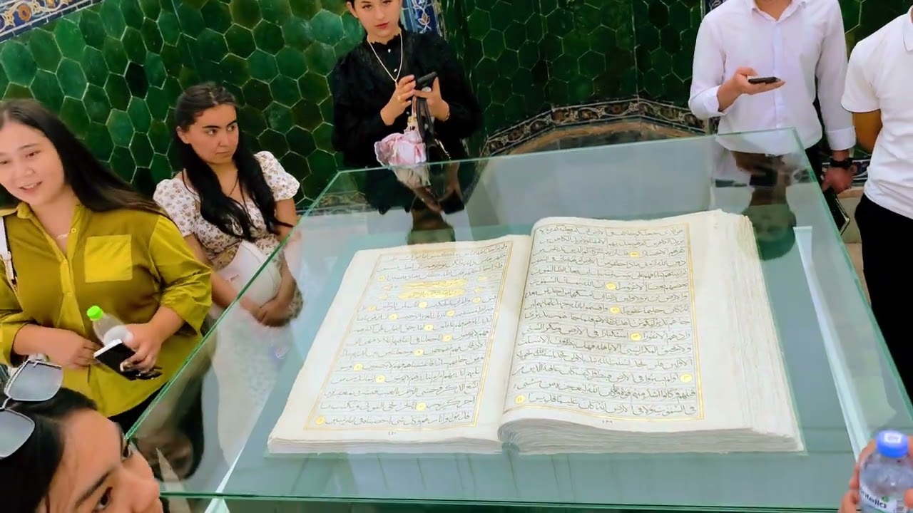 Samarkanda (Uzbekistán), Registán Maydoni Registon, Ulugh Beg MadrasaUlugʻbek Madrasasi
