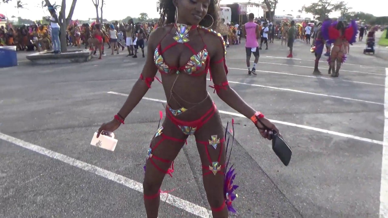 MIAMI WEST INDIAN CARNIVAL 2018 - TRINIDAD & TOBAGO GIRLS SOCA DANCE AT CARIBBEAN ISLANDS CARNIVAL
