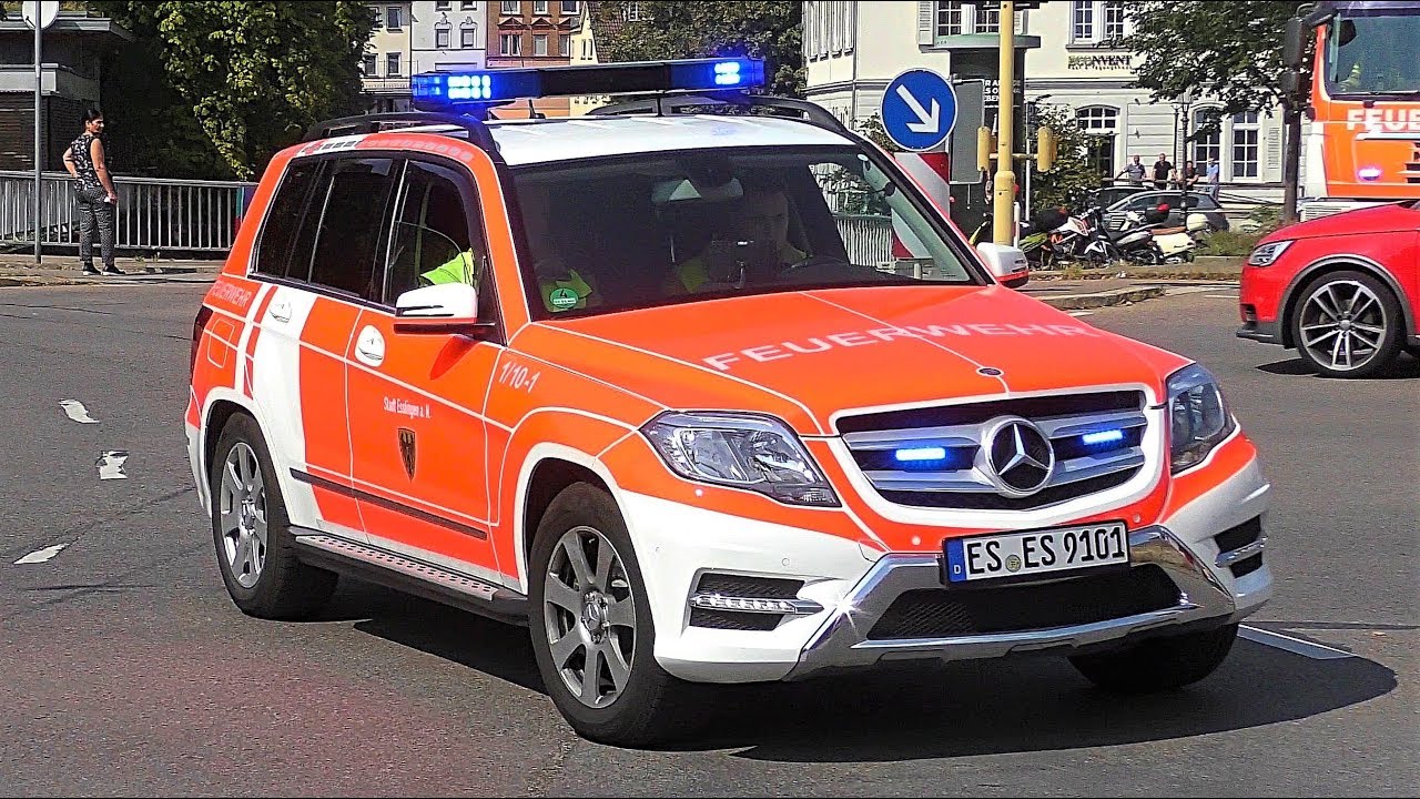 [ACTION in Esslingen] Neuer KdoW, neuer ELW + Löschzug Feuerwehr Esslingen