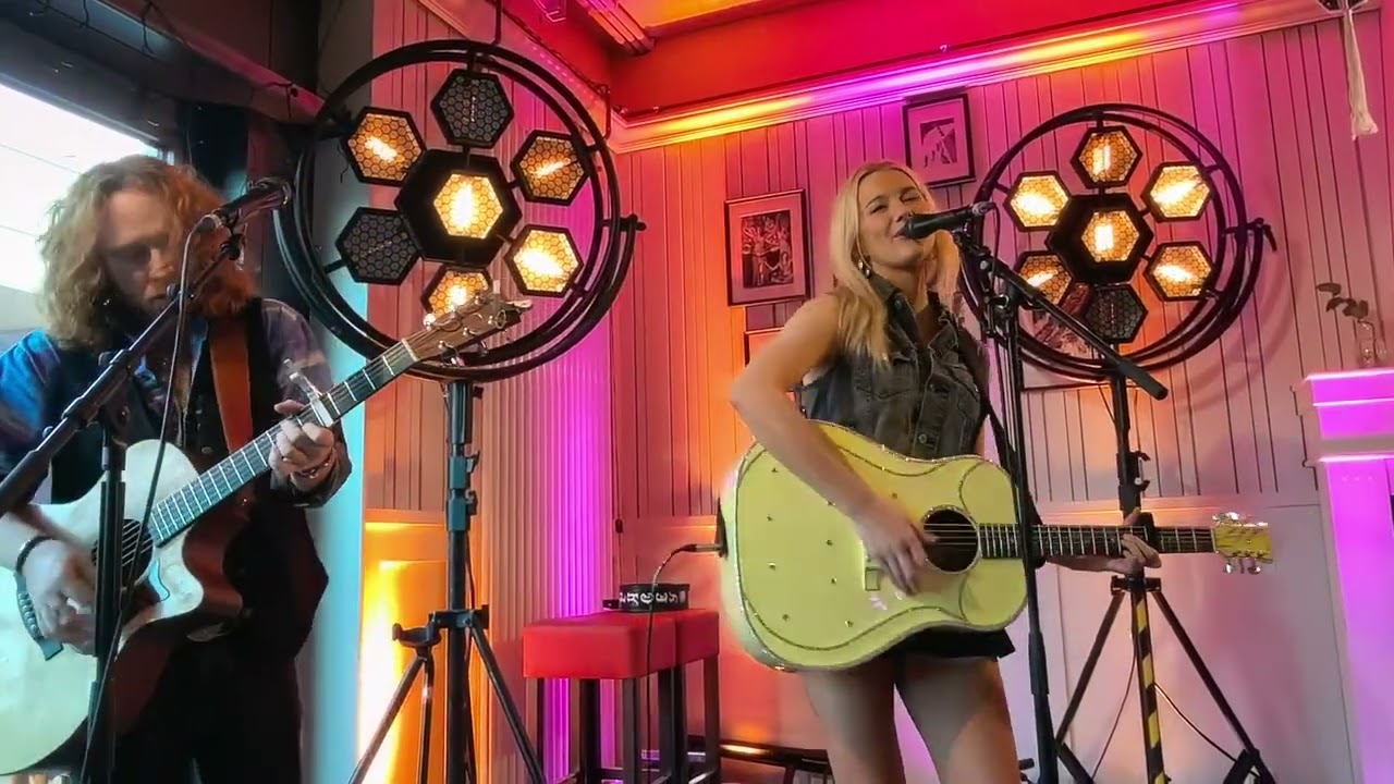 Elizabeth Nichols - Ain't Country LIVE @ C2C Festival Berlin 08.03.2026 @elizabethnicholsmusic 