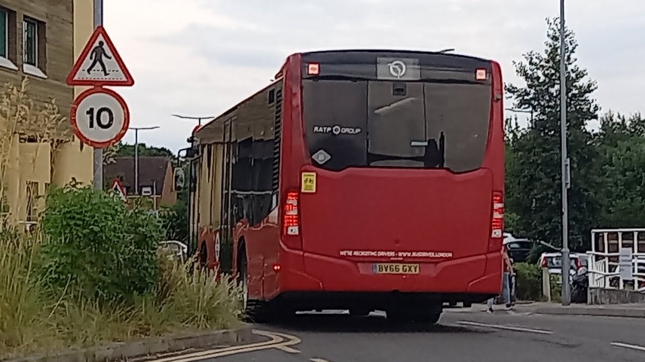 FRV - London Bus Route 117 | Staines ➡ West Middlesex Hospital | London United Mercedes-Benz Citaro
