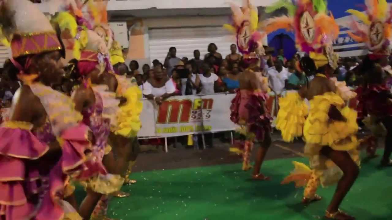 KASIKA défilé au Moule en Folie