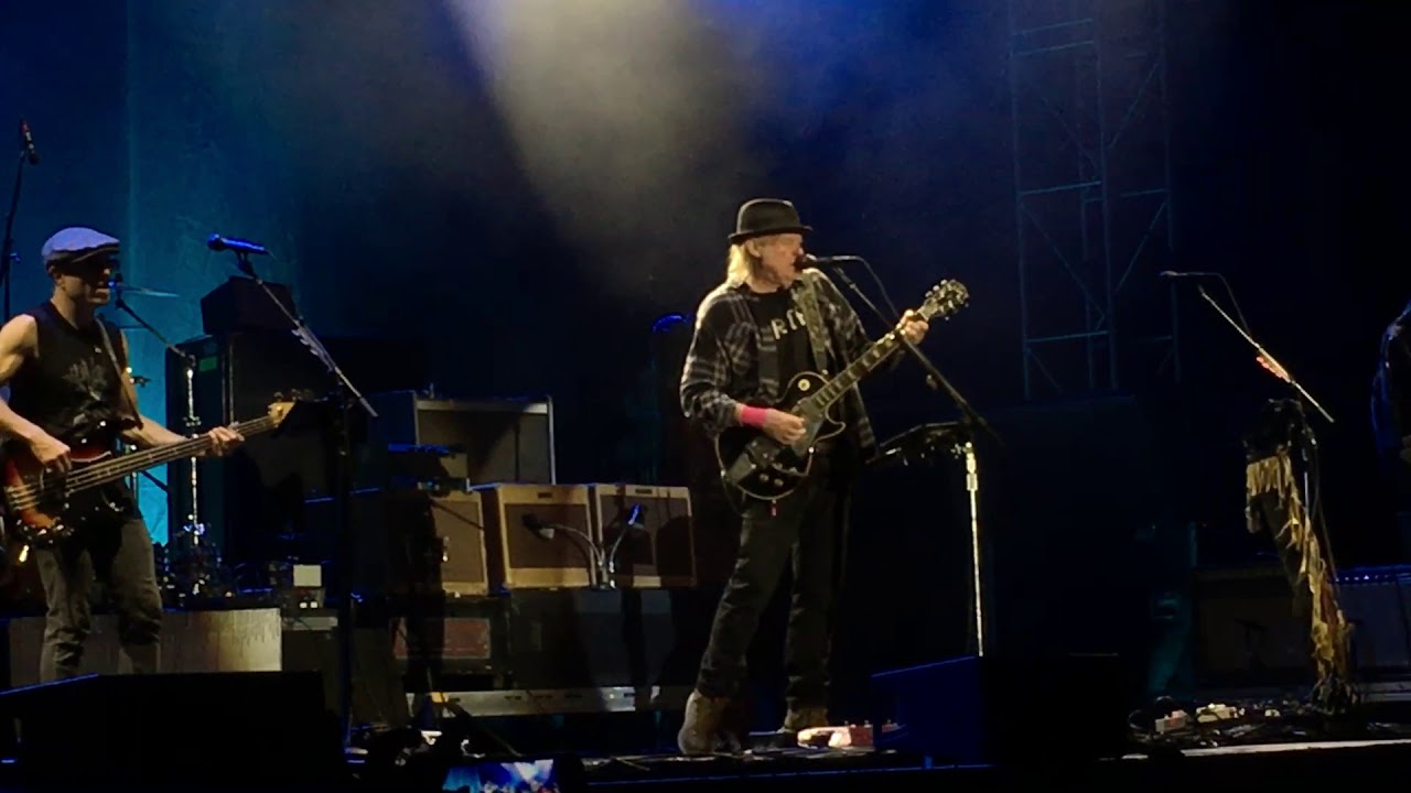 Neil Young Like A Hurricane - Dresden 2019