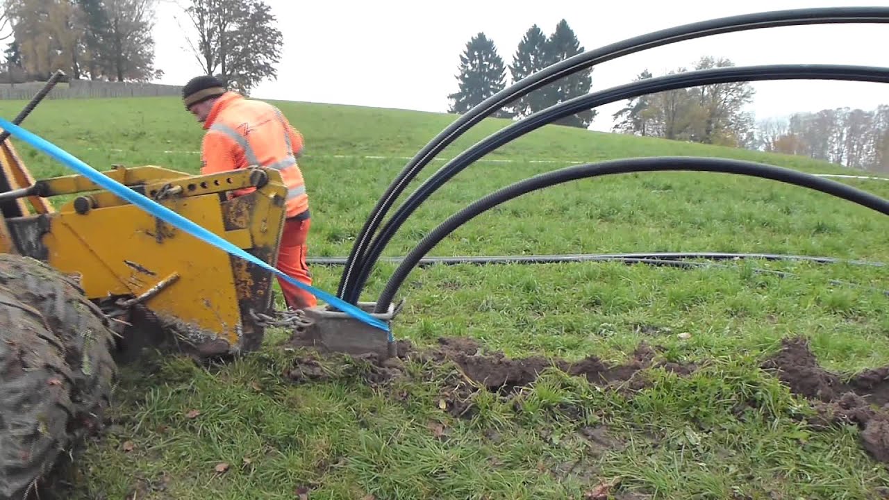 Einpflügen Zemp Leitungsbau Wiggen