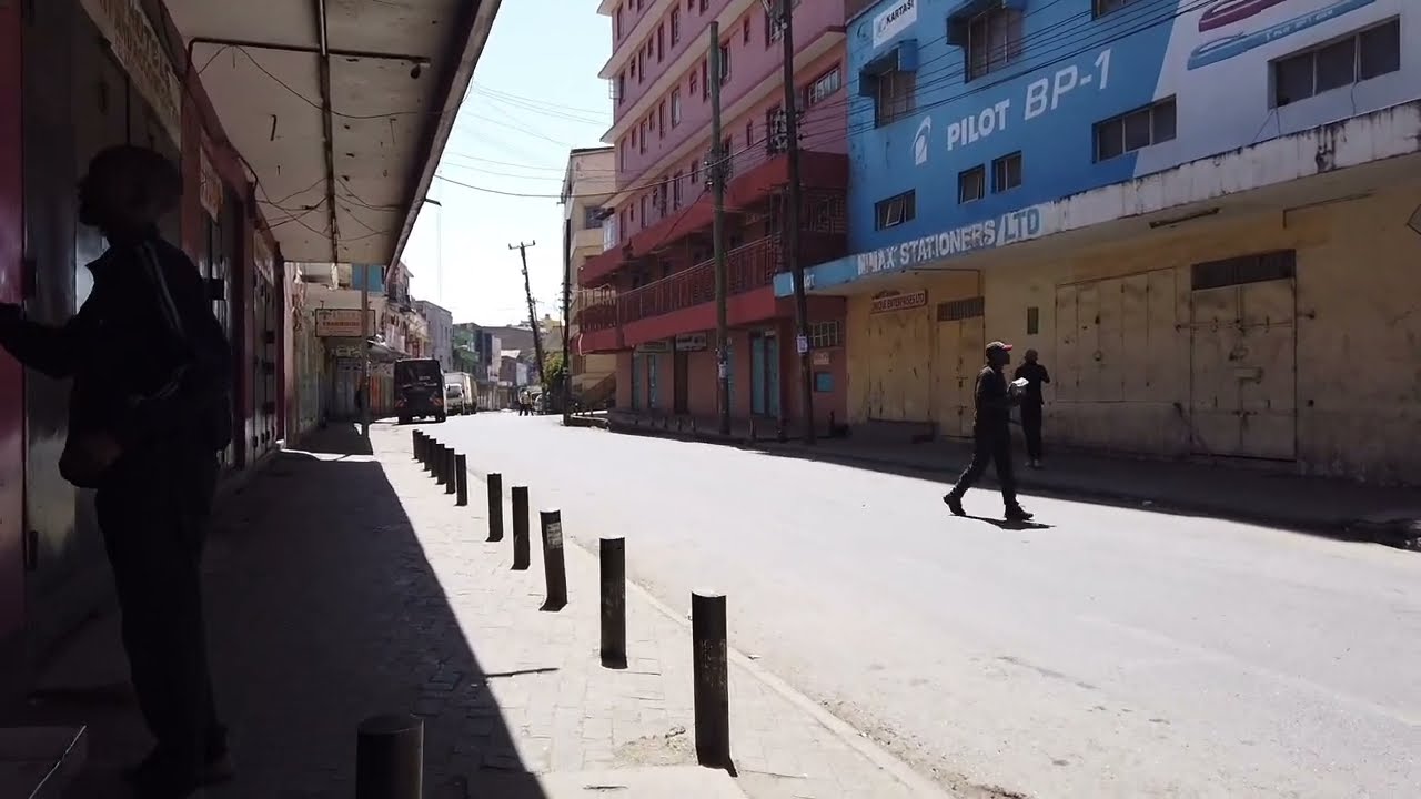 WRONG ROUTE IN NOTORIOUS HOOD RIVER ROAD NAIROBI KENYA,2023,(AVOID THIS STREET!!😱)🔞