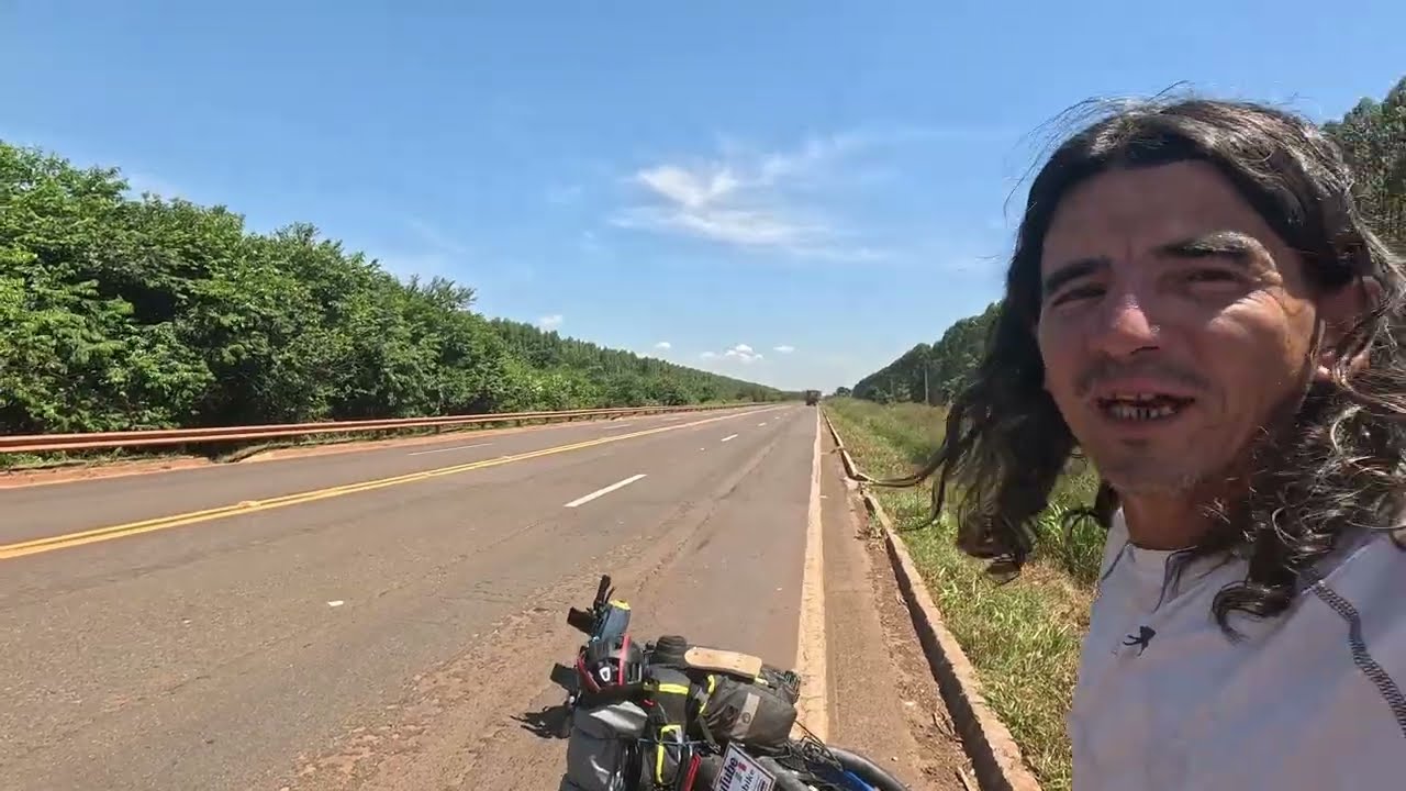 Dia difícil, pneu estourado fiquei a pé no meio do nada. 