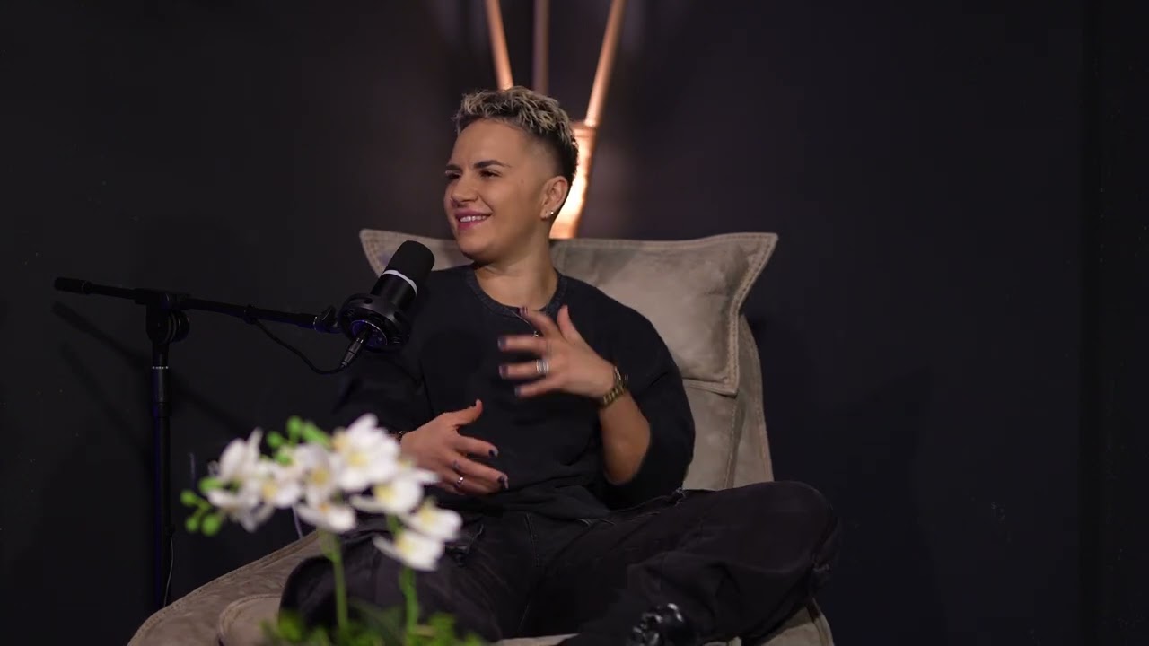 Flas cka du - Gresa Hyseni Karatesite – Trajnere fitnesi