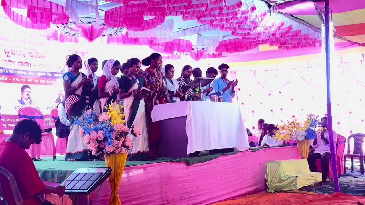 Santali Jesus Song At Odisha Program •Day 1 Pastor Philip Murmu