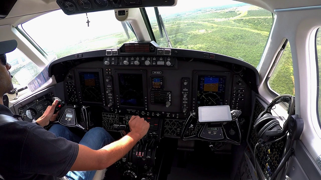 Beechcraft Super King Air 350 - Aproximação e pouso - SIAQ - Cuiabá/MT