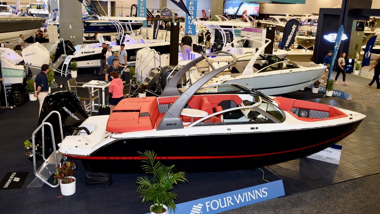 Four Winns H2 et H4 hors-bord : la visite Moteur Boat à Miami 2022 !
