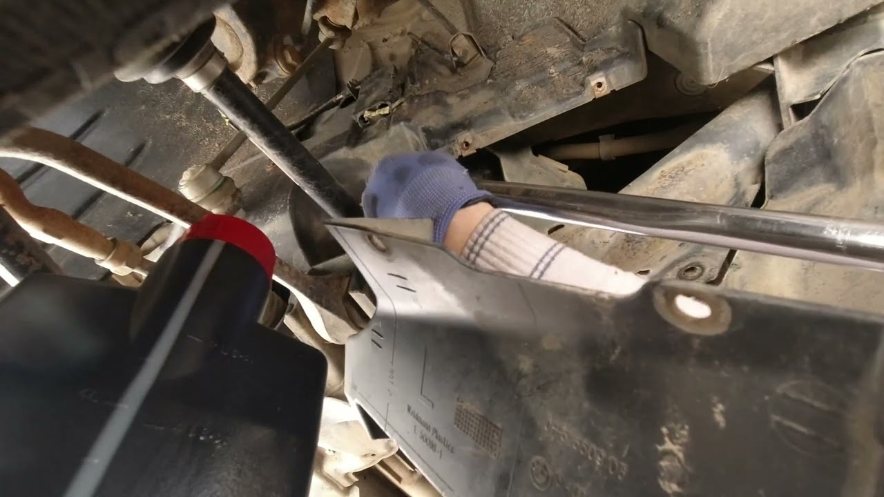 Front differential oil change BMW X3 E83 xDrive