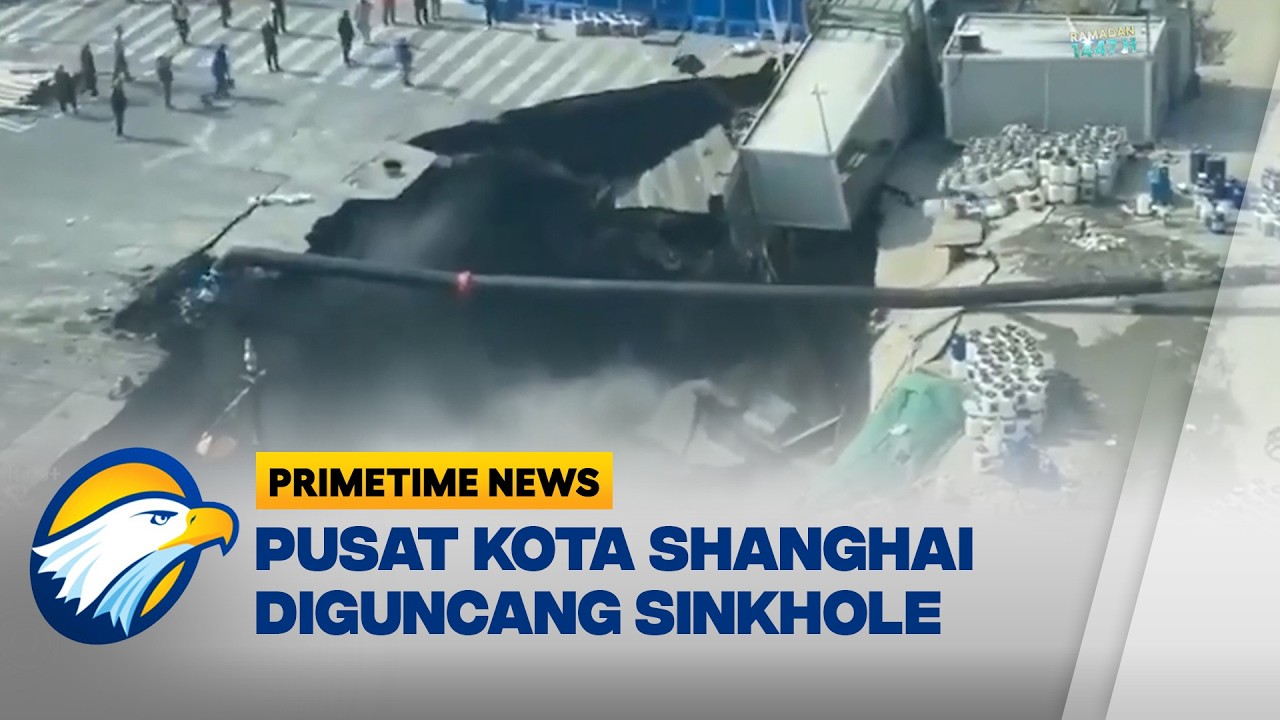 Fenomena Sinkhole Terjadi di Jalanan Shanghai  - [Primetime News]