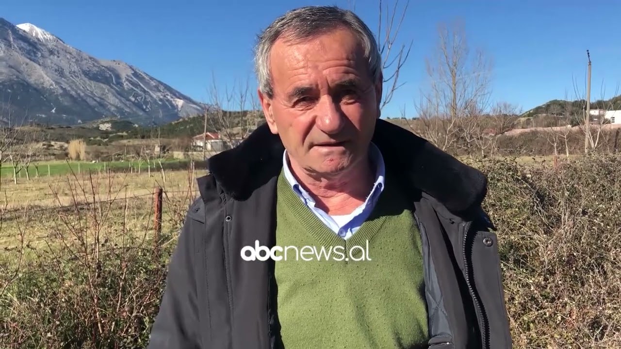 Degradohet rruga e fshatit Mesaplik të Vlorës | ABC News Albania