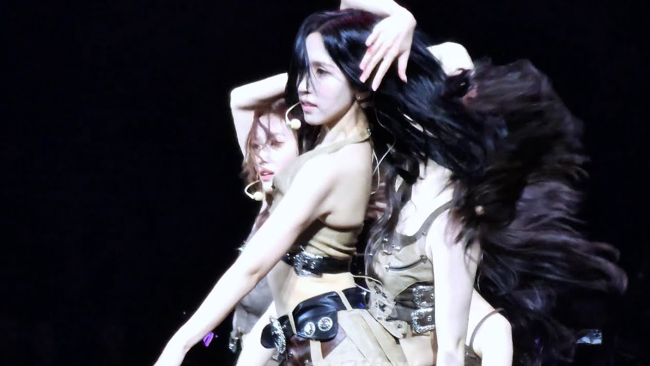 THIS IS FOR Gone+CRY FOR ME MINA 251214 Bangkok Day2 TWICE 6TH WORLD TOUR