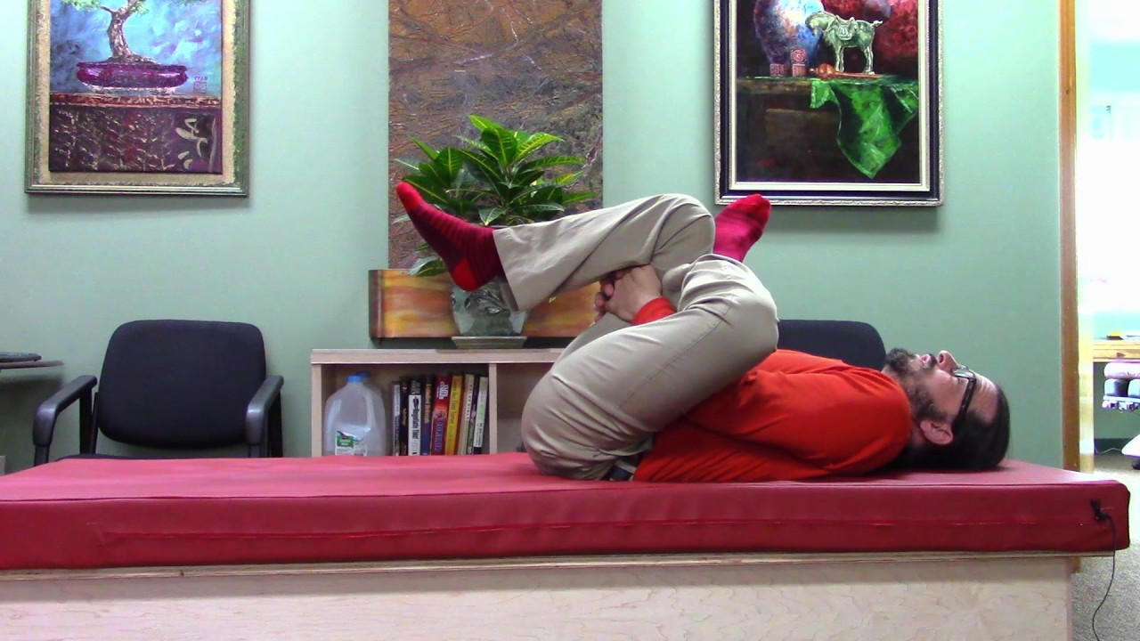 Piriformis Stretch For Back Pain - Chiropractor, Portland, OR 97239