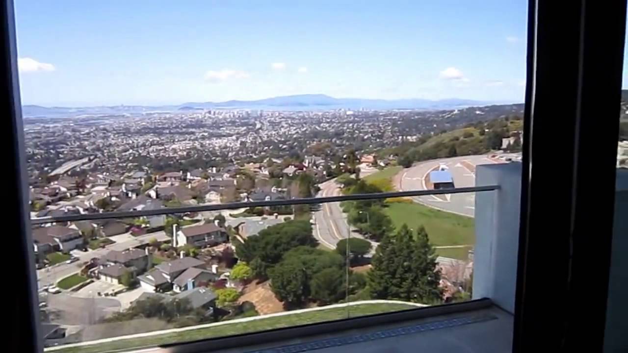 Oakland Hills: 5 Bedroom 4.5 Bathroom House w/ Views for Rent