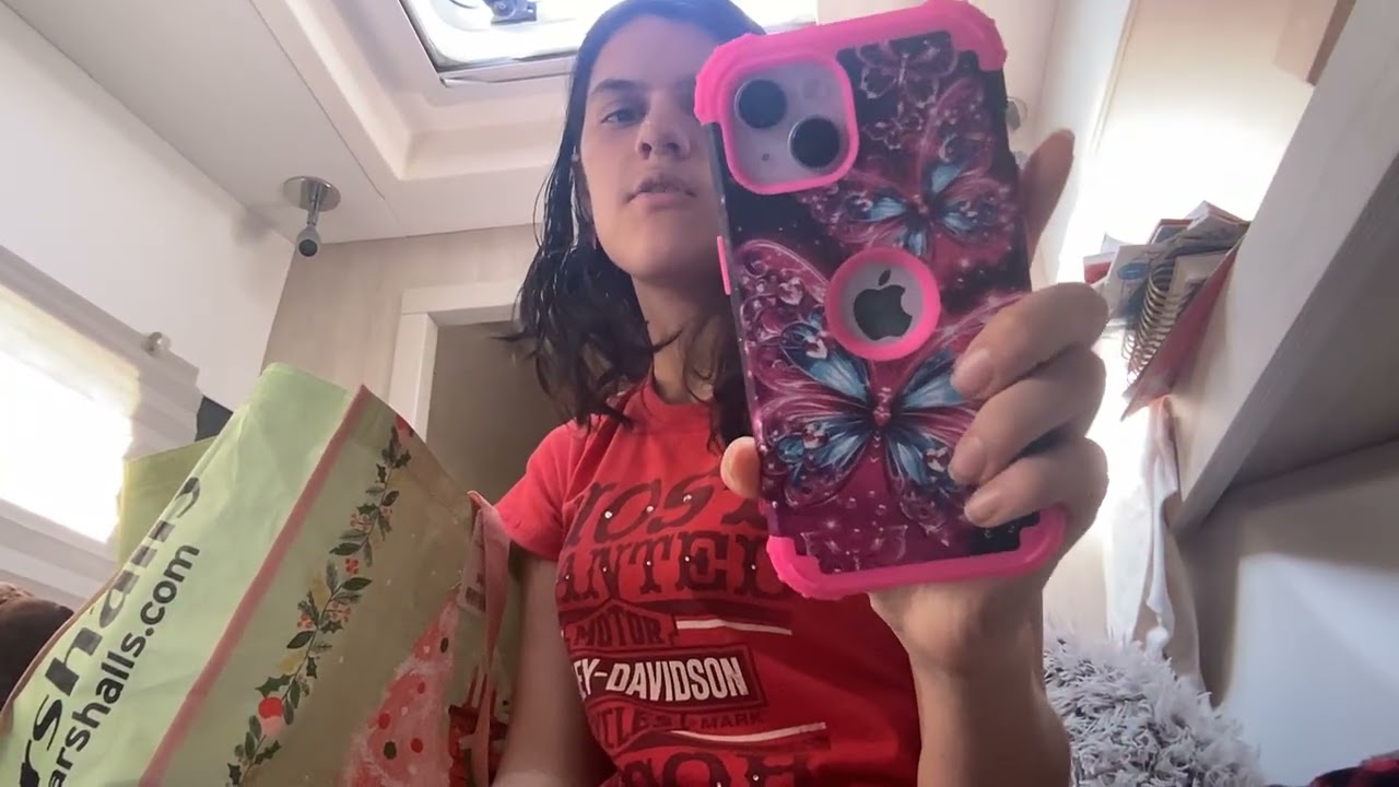 What I got for Christmas in 2025  is today’s YouTube video and happ new years 💕🦋🎀💜🎄🎀🎄🦋