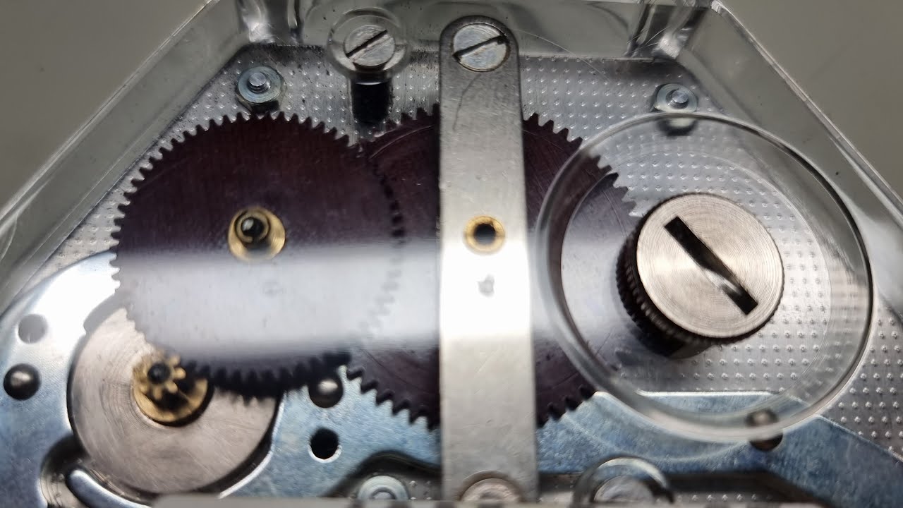Live aus der Uhrenwerkstatt - Schrauben am Sonntag