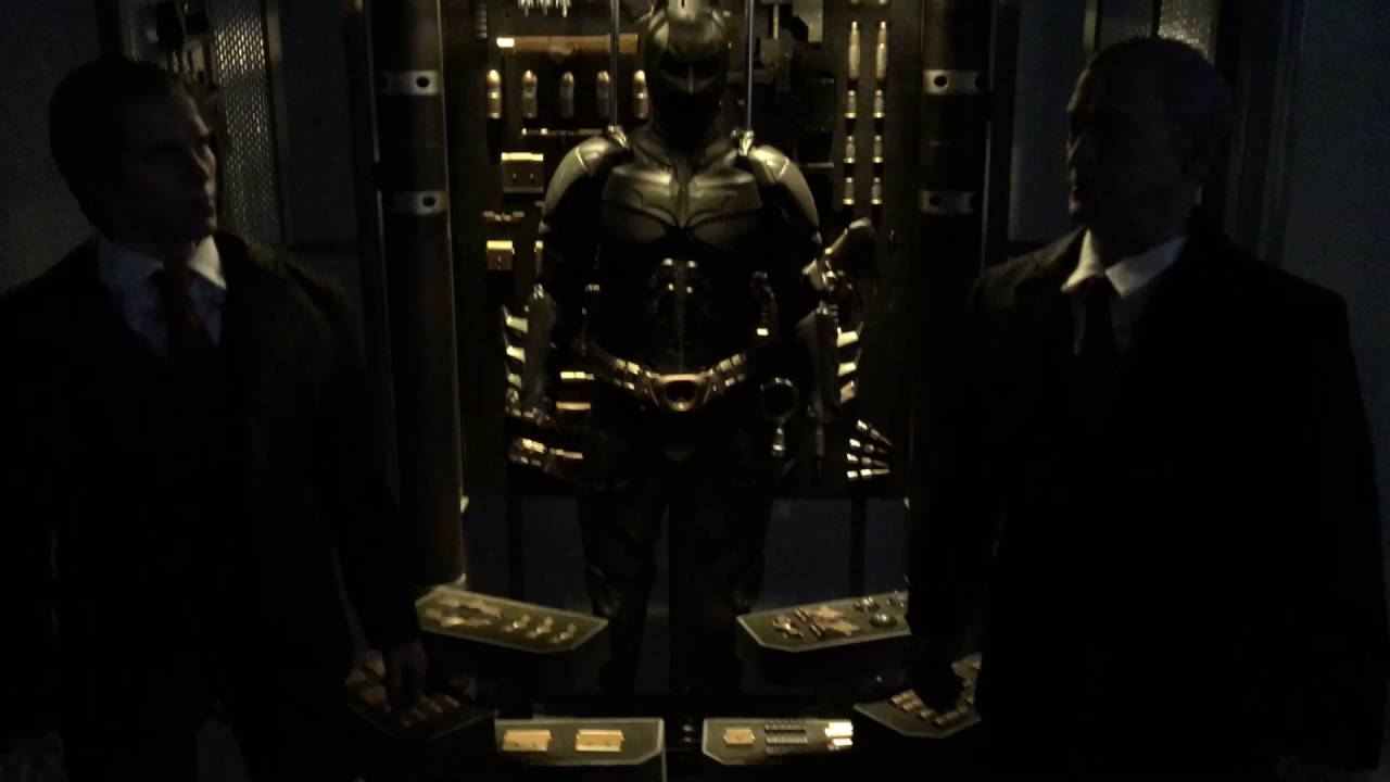 Hot Toys MMS 236 Batman Armory