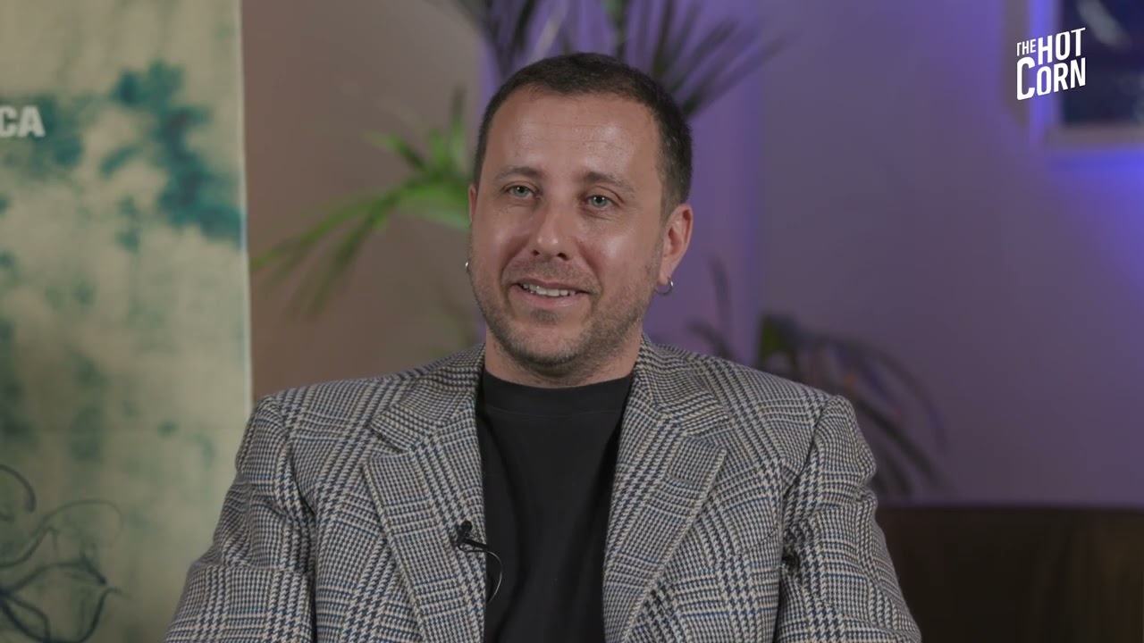 GLI OCCHI DEGLI ALTRI | Intervista ad Andrea De Sica, Jasmine Trinca, Filippo Olmi I HOT CORN