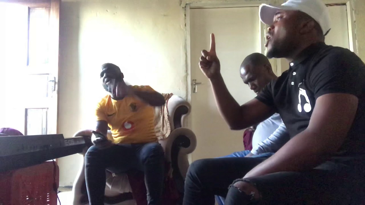Musa Mhlawuli & Thembelani Mbilini_Angisoze Ngahlukana