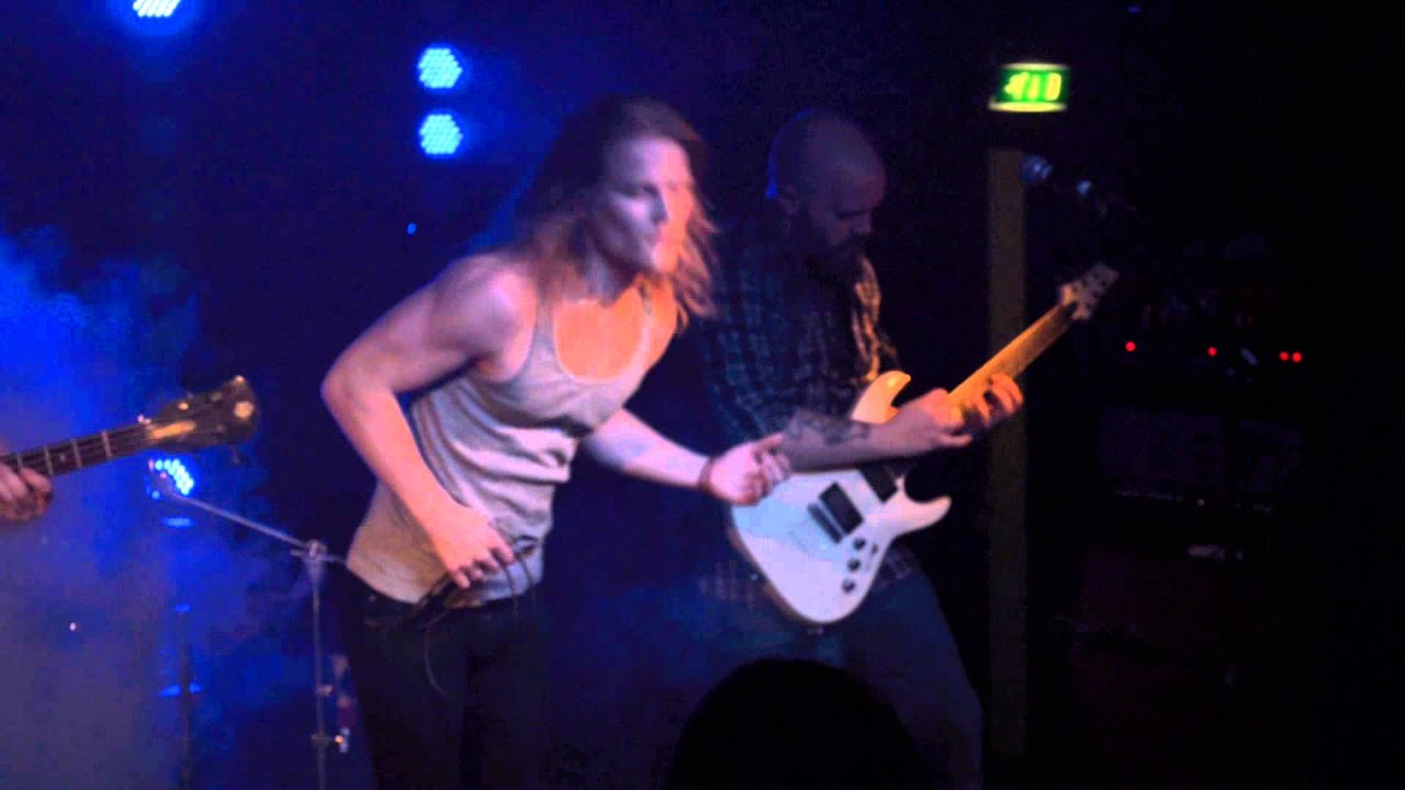 Cønstantine - The Broken Remain (Live)