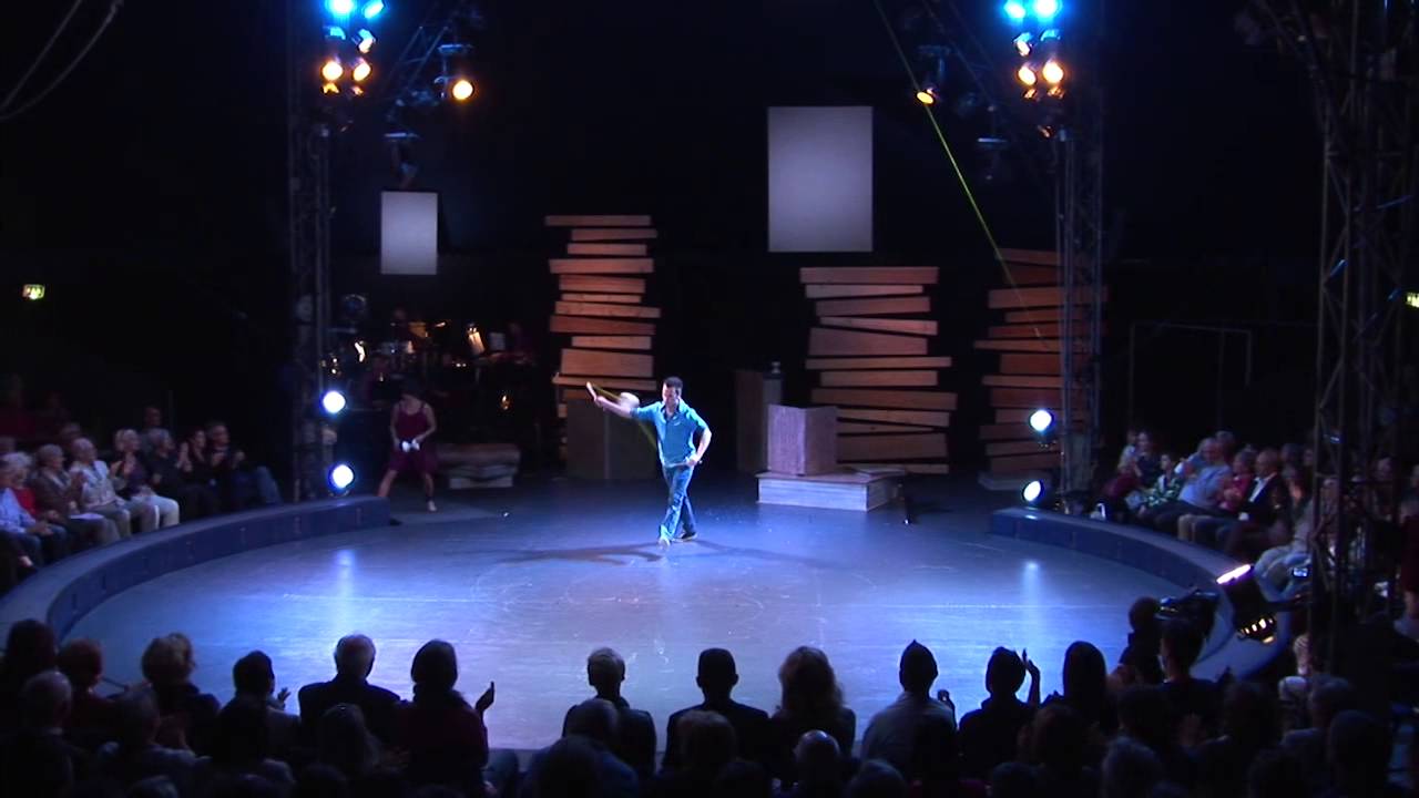 Circus Monti &ndash; &laquo;monti 2013 &ndash; popUp!&raquo; &ndash; Diabolo
