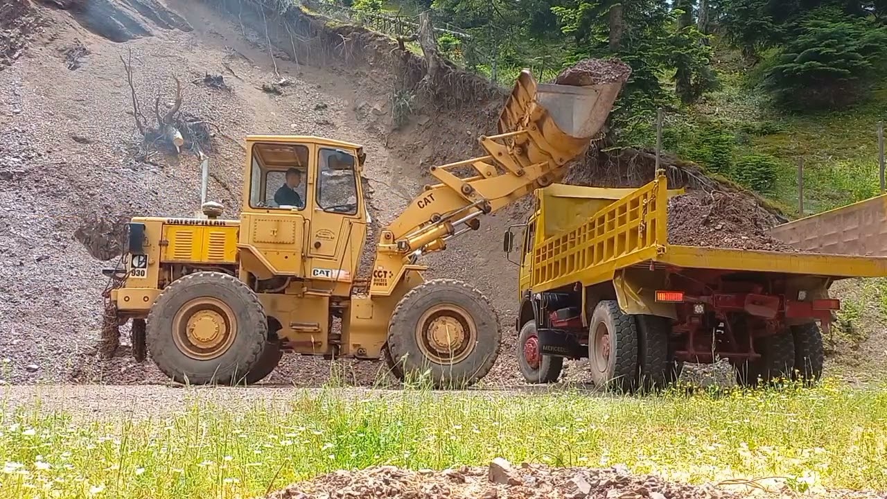 caterpillar 930 and mercedes benz 1719 4x4 in action!!
