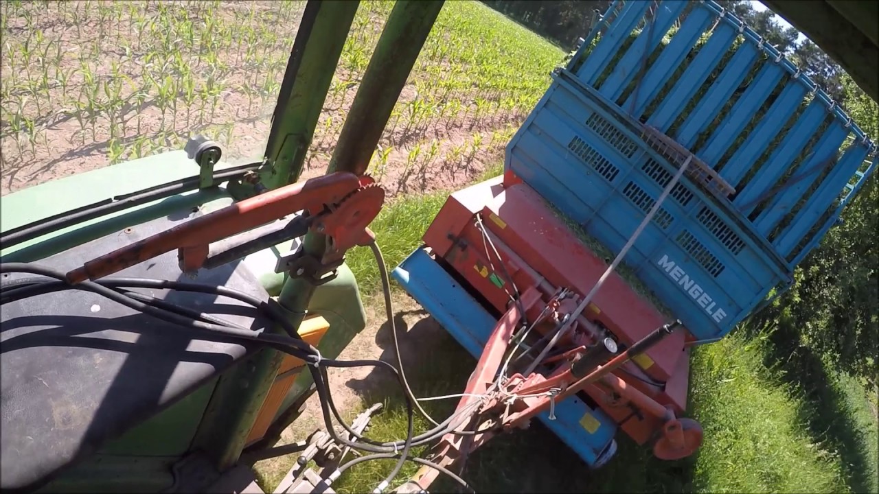 Fendt Favorit 610s mit Mengele LW 310 on tour