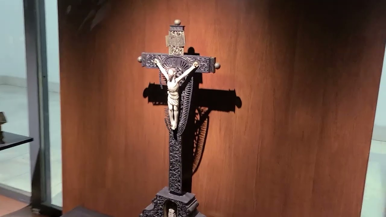 Crosses In The Crypt