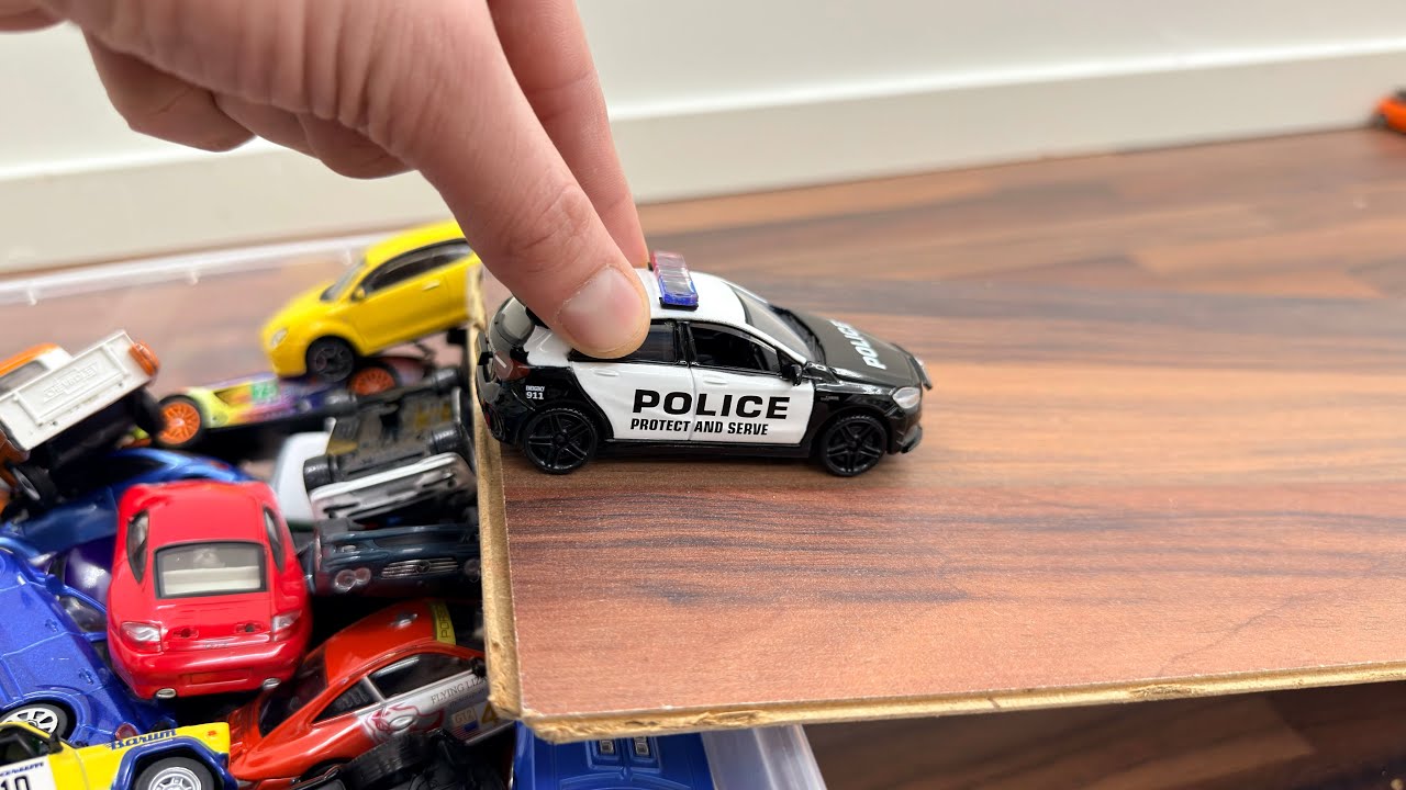 Tiny Police Vehicles Have a Race on the Slope! 🚓