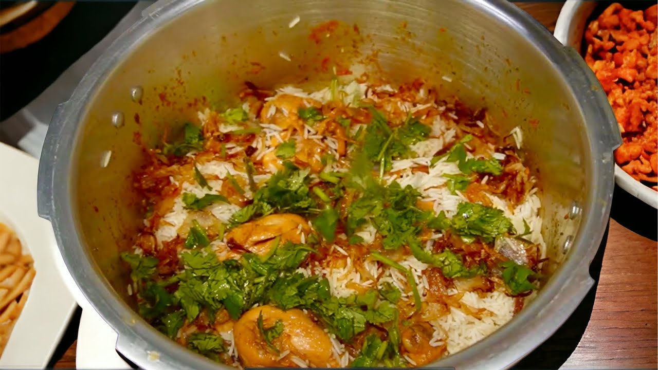 Pressure Cooker Chicken Biryani بریانی مرغ در دیگ بخار #biryanichicken #ricepulao