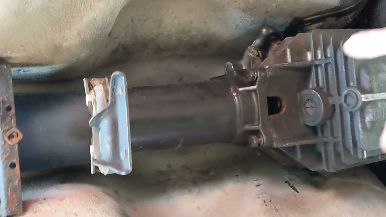 removing early Porsche 928 5-speed torque tube part 1