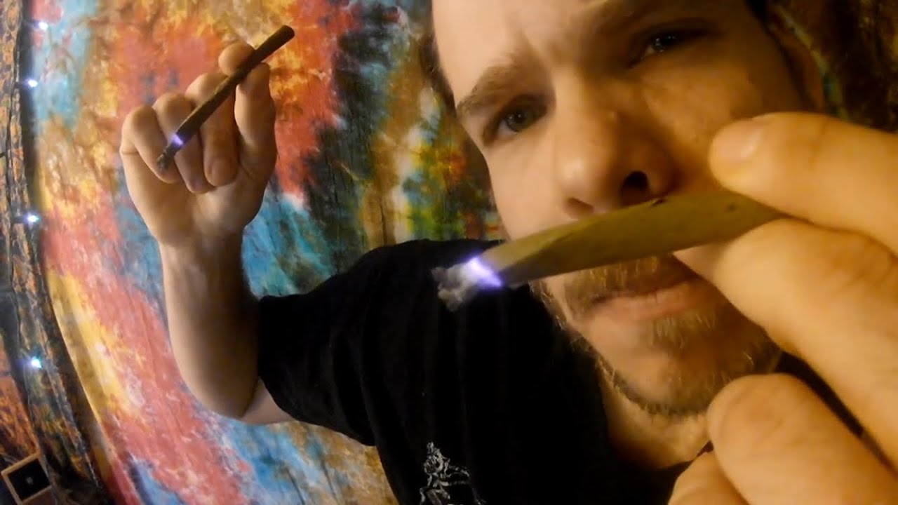 ROLLiN ANd SMOKiN 