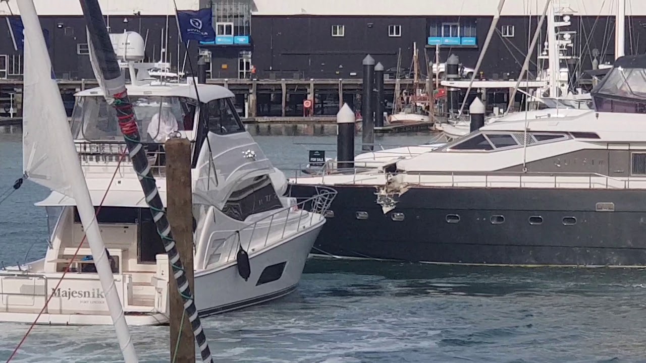 Auckland Viaduct Boat Crash Riviera vs Azimut
