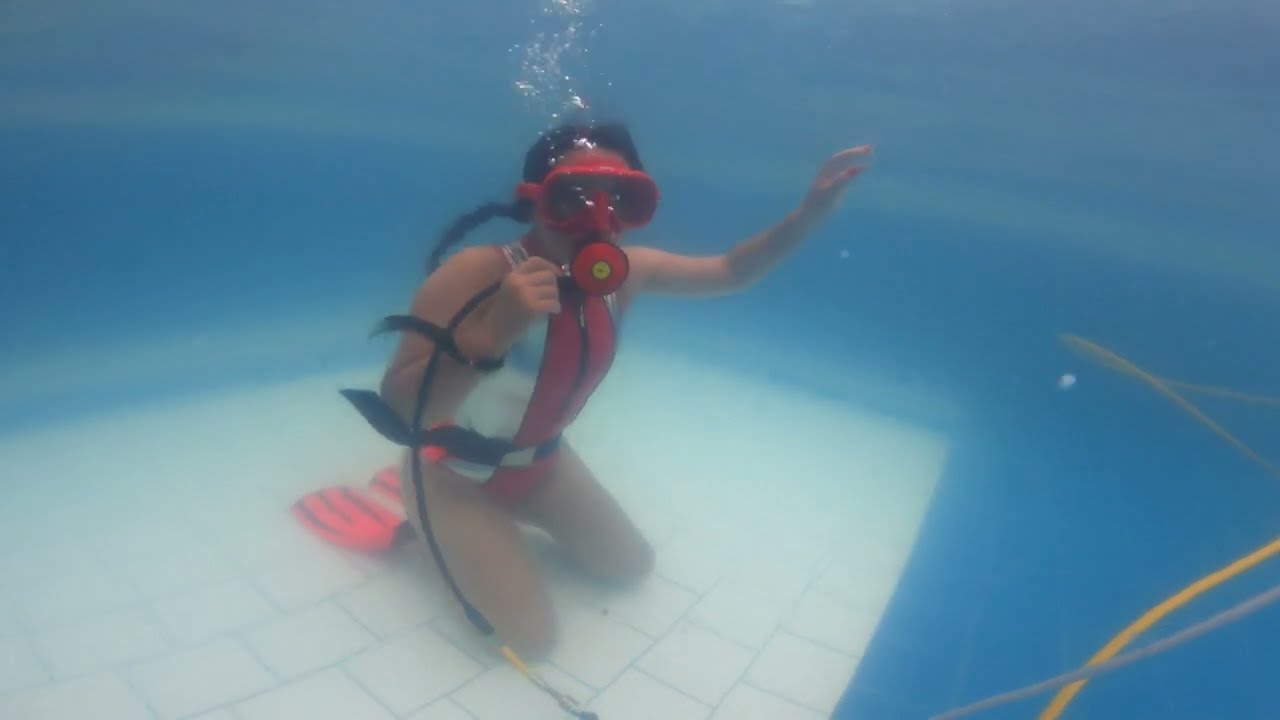 Scuba Girl Brazilian 27 #mergulhar #pool #scuba #scubadiving #scubalove #scubaworld
